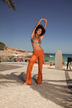 Cargar imagen en el visor de la galería, Image 06: Rio De Sol Pantalones De Playa Ferrugo Murana Pants
