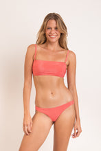 Cargar imagen en el visor de la galería, Model Front: Rio De Sol Conjunto Set Malibu-Nina Bandeau-Reto Essential
