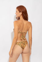 Cargar imagen en el visor de la galería, Model Back: Rio De Sol Sostén Top Yellow-Feline Mavi

