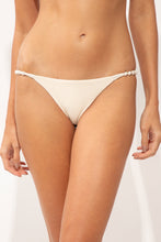 Cargar imagen en el visor de la galería, Gallery: Rio De Sol Bragas Bottom Malibu-Natural Essential-Noa
