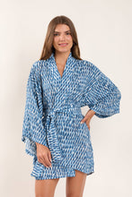 Cargar imagen en el visor de la galería, Image 04: Rio De Sol Caftán / Cubrir Chuva Kimono
