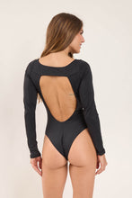 Cargar imagen en el visor de la galería, Model Back: Wednesday In Hawaii By Rio De Sol Una Pieza Lava Surf

