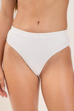 Cargar imagen en el visor de la galería, Gallery: Rio De Sol Bragas Bottom Sand-White Kora
