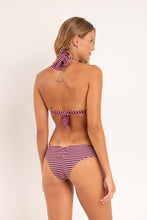 Cargar imagen en el visor de la galería, Model Back: Rio De Sol Sostén Top Garoupa Mel

