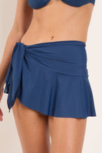 Cargar imagen en el visor de la galería, Gallery: Rio De Sol Falda De Playa Mini Skirt Navy
