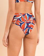 Cargar imagen en el visor de la galería, Image 11: Rio De Sol Bragas Bottom Leaves Hotpants
