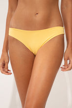 Cargar imagen en el visor de la galería, Gallery: Wednesday In Hawaii By Rio De Sol Bragas Bottom Lilikoi Waikiki
