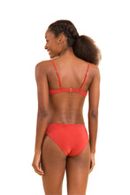 Cargar imagen en el visor de la galería, Model Back: Rio De Sol Conjunto Set Malibu-Chili Balconet Essential-Comfy
