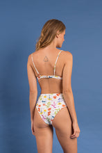 Cargar imagen en el visor de la galería, Image 15: Rio De Sol Conjunto Set Countryside Kyra Hotpants
