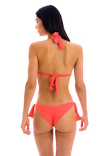 Cargar imagen en el visor de la galería, Model Back: Rio De Sol Sostén Top Dots-Tabata Tri-Mel

