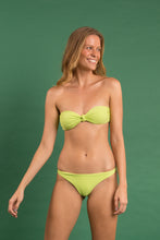 Cargar imagen en el visor de la galería, Image 13: Rio De Sol Conjunto Set Bora-Citrus Bandeau-Joy Leblon

