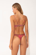 Cargar imagen en el visor de la galería, Model Back: Wednesday In Hawaii By Rio De Sol Conjunto Set Pua-Coco-Guava Hana Sunset
