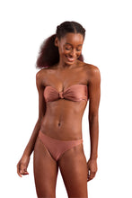 Cargar imagen en el visor de la galería, Image 04: Rio De Sol Bragas Bottom Shimmer-Copper Essential

