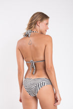 Cargar imagen en el visor de la galería, Model Back: Rio De Sol Conjunto Set Collage Mel
