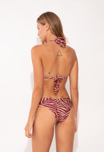 Cargar imagen en el visor de la galería, Model Back: Rio De Sol Bragas Bottom Dune Mel
