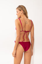 Cargar imagen en el visor de la galería, Model Back: Rio De Sol Sostén Top Shimmer-Desejo Lia-Noa
