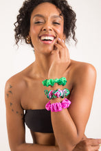 Cargar imagen en el visor de la galería, Image 04: Rio De Sol Accesorios Para El Cabello Dots-Energy Scrunchie
