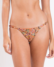 Cargar imagen en el visor de la galería, Bottom Bouquet Essential-Rev
