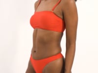 Cargar y reproducir el video en el visor de la galería, Video: Rio De Sol Sostén Top Rouge Bandeau-Reto
