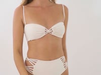 Cargar y reproducir el video en el visor de la galería, Video: Rio De Sol Sostén Top Malibu-Natural Bandeau-Iris
