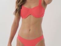 Cargar y reproducir el video en el visor de la galería, Video: Rio De Sol Bragas Bottom Malibu-Folia Essential-Comfy
