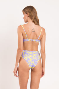 Model Back: Rio De Sol Bragas Bottom Glow Hotpants