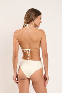 Model Back: Rio De Sol Bragas Bottom Off-White Hotpants