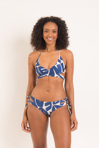Model Front: Rio De Sol Bragas Bottom Pottery Madrid