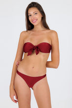 Cargar imagen en el visor de la galería, Model Front: Rio De Sol Bragas Bottom Shimmer-Divino Nice-Fio
