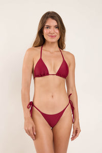 Model Front: Rio De Sol Bragas Bottom Touch-Carmim Cheeky-Tie
