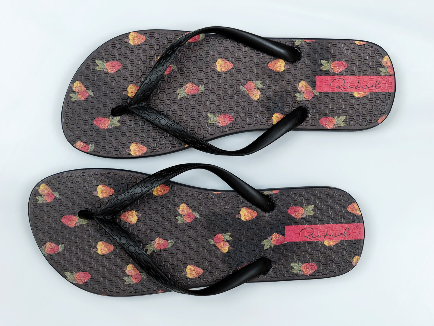 Product Front: Rio De Sol Chancletas Cashew Slim
