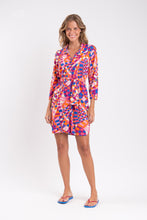 Cargar imagen en el visor de la galería, Model Front: Rio De Sol Vestido De Playa Funny Chemise
