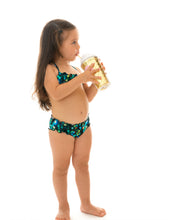 Cargar imagen en el visor de la galería, Model Front: Rio De Sol Traje De Baño De Dos Piezas Para Niña Luce Kids
