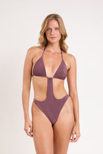 Cargar imagen en el visor de la galería, Model Front: Rio De Sol Una Pieza Malibu-Ebano Becky
