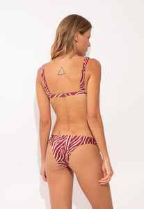 Model Back: Rio De Sol Conjunto Set Dune Hera Essential