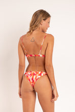 Cargar imagen en el visor de la galería, Model Back: Rio De Sol Conjunto Set Mirage Balconet-Tie Leblon

