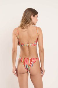 Model Back: Rio De Sol Conjunto Set Sea-Bloom Paola Baobi