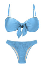 Cargar imagen en el visor de la galería, Product Front: Rio De Sol Conjunto Set Shimmer-Baltic-Sea Bandeau-Knot Essential
