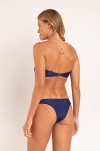 Model Back: Rio De Sol Conjunto Set Touch-Marinho Sara Essential