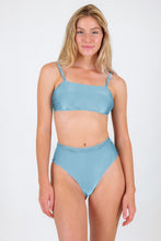 Cargar imagen en el visor de la galería, Model Front: Rio De Sol Sostén Top Mirante Bandeau-Reto
