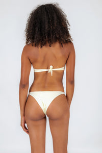 Model Back: Rio De Sol Sostén Top Off-White Twist