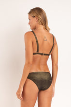 Cargar imagen en el visor de la galería, Model Back: Rio De Sol Sostén Top Radiante-Black Alba
