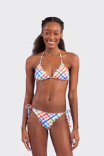 Cargar imagen en el visor de la galería, Model Front: Rio De Sol Sostén Top Square Frufru
