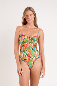 Model Front: Rio De Sol Una Pieza Tropical Sara-Op