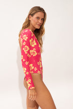 Cargar imagen en el visor de la galería, Image 03: Wednesday In Hawaii By Rio De Sol Una Pieza Pua-Guava Surf
