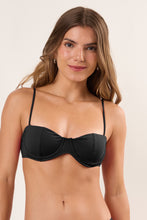 Cargar imagen en el visor de la galería, Gallery: Wednesday In Hawaii By Rio De Sol Sostén Top Lava Coral
