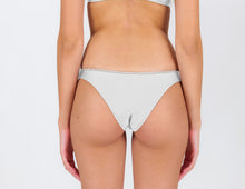 Cargar imagen en el visor de la galería, Bottom Shimmer-White Essential
