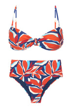 Cargar imagen en el visor de la galería, Set Leaves Bandeau-Joy Hotpants
